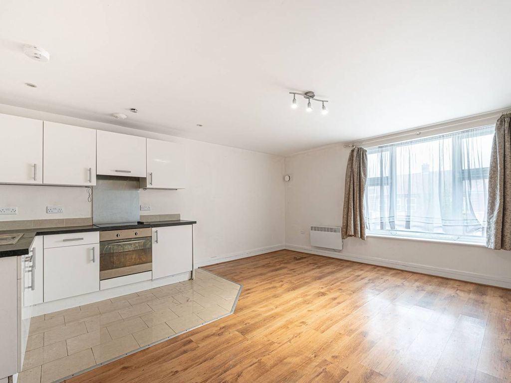 Studio for sale in Peaberry Court, Hendon, London NW4, £155,000