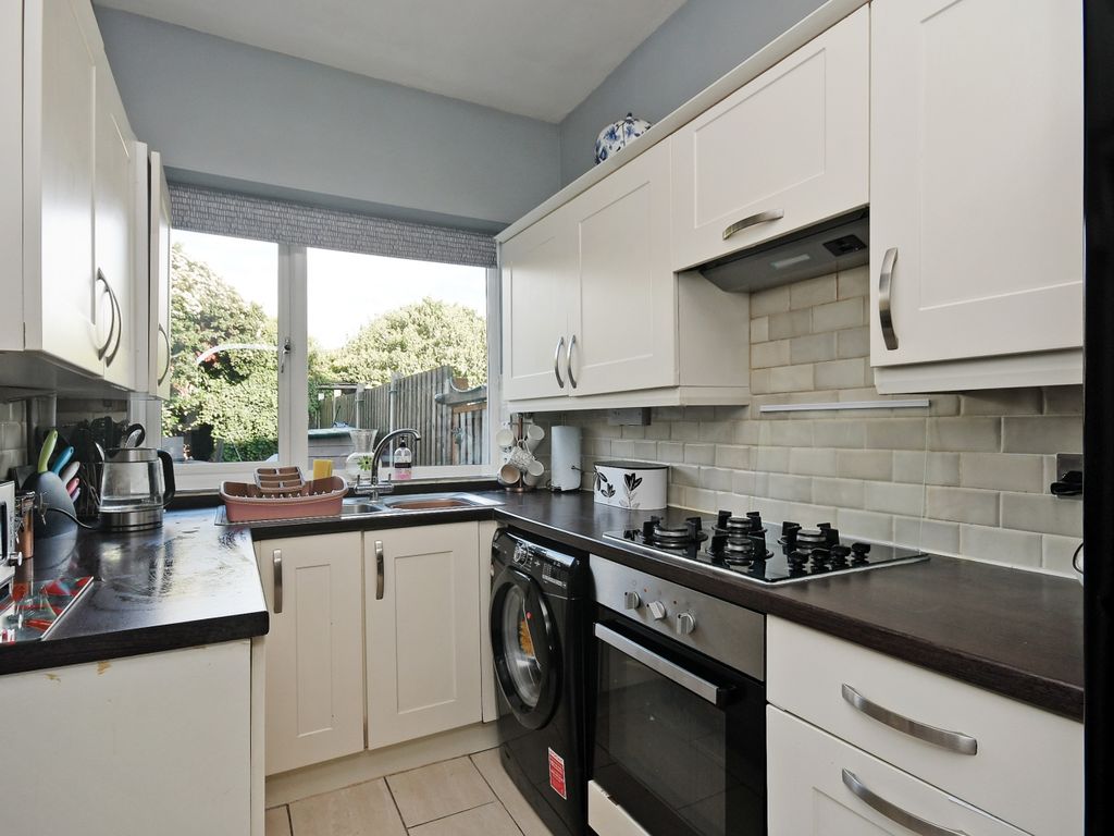 2 bed terraced house for sale in Cecil Road, Dronfield, Derbyshire S18, £190,000