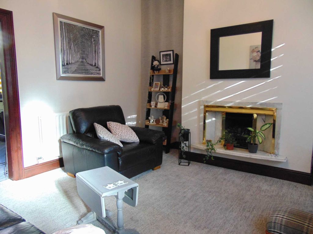 2 bed terraced house for sale in Peel Street, Shaw OL2, £159,950