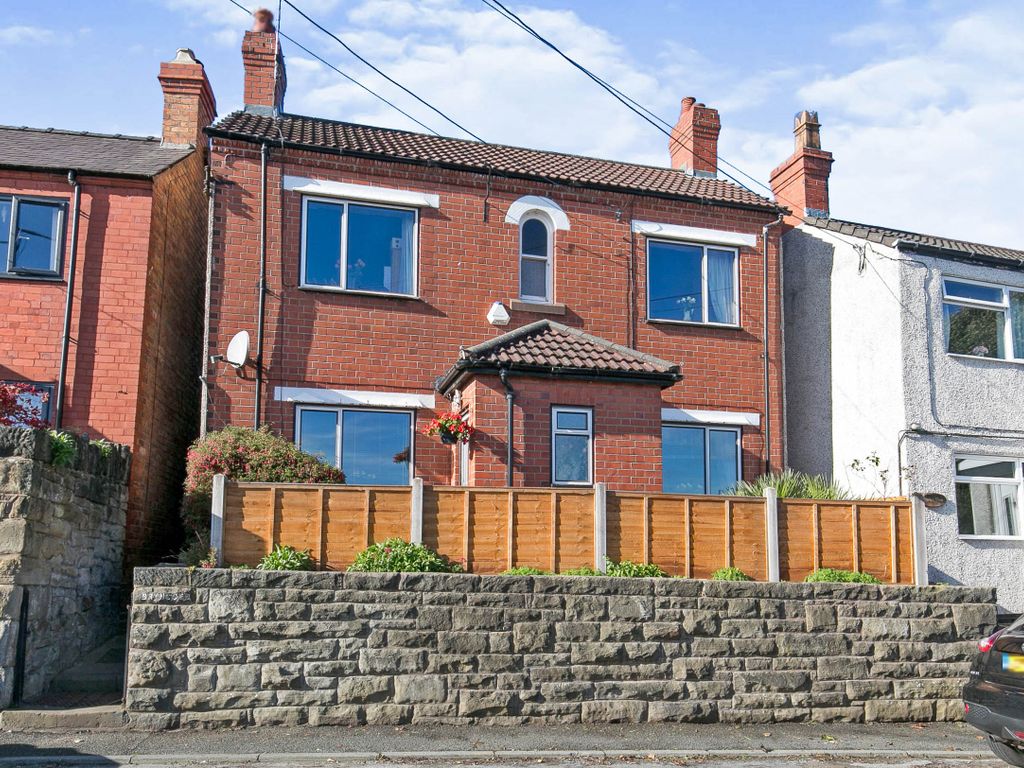 3 bed detached house for sale in Bottom Road, Summerhill, Wrecsam, Bottom Road LL11, £180,000