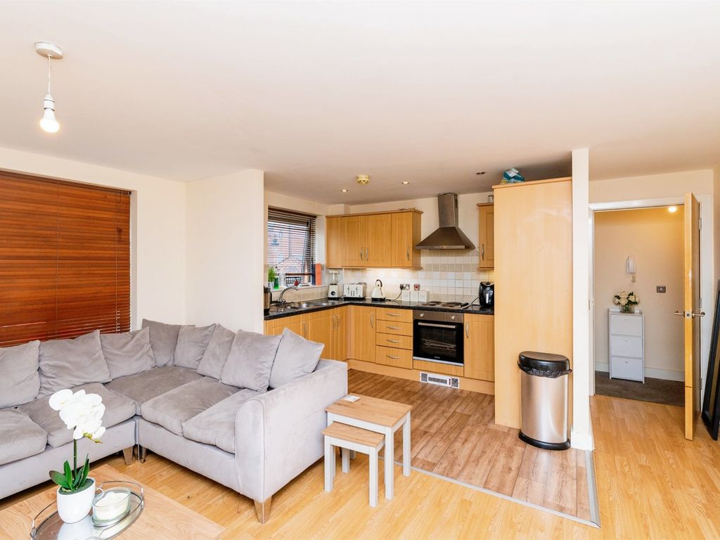 2 bed flat for sale in Little Station Street, Walsall WS2, £110,000