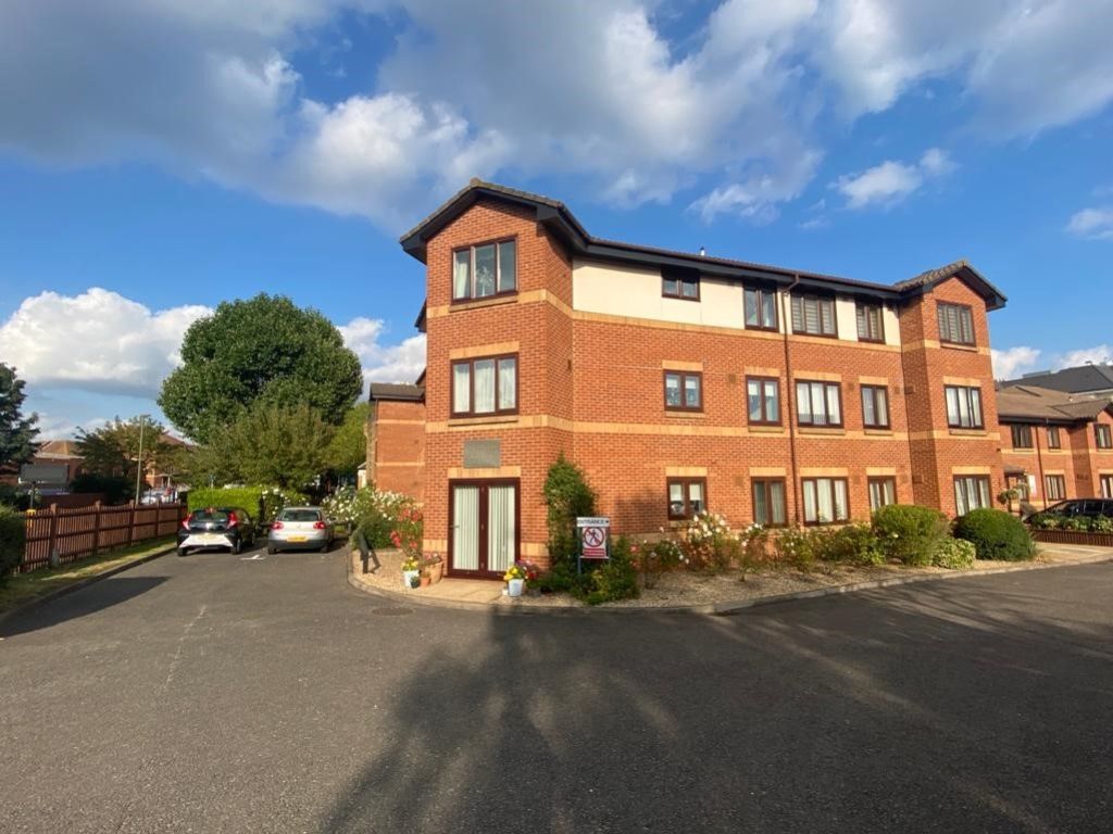 2 bed flat for sale in Orchid Court Albany Place, Egham, Surrey TW20, £150,000