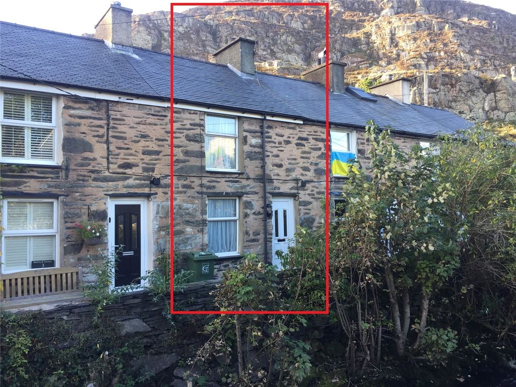 2 bed terraced house for sale in Barlwyd Terrace, Tanygrisiau, Blaenau Ffestiniog, Gwynedd LL41, £98,000