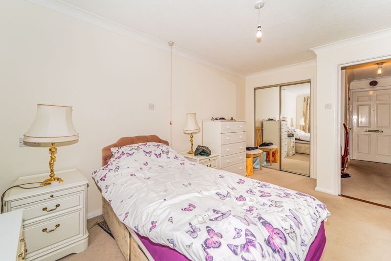 1 bed flat for sale in Balcon Court, Ealing W5, £285,000