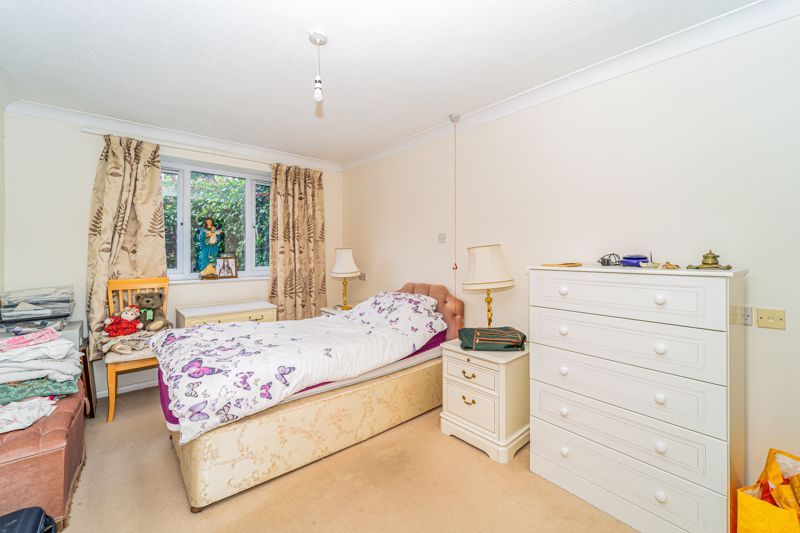 1 bed flat for sale in Balcon Court, Ealing W5, £285,000