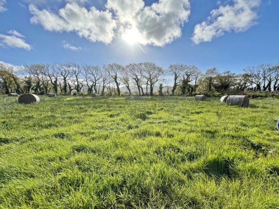 Land for sale in Loop Road West Craig, Sulby IM7, £80,000