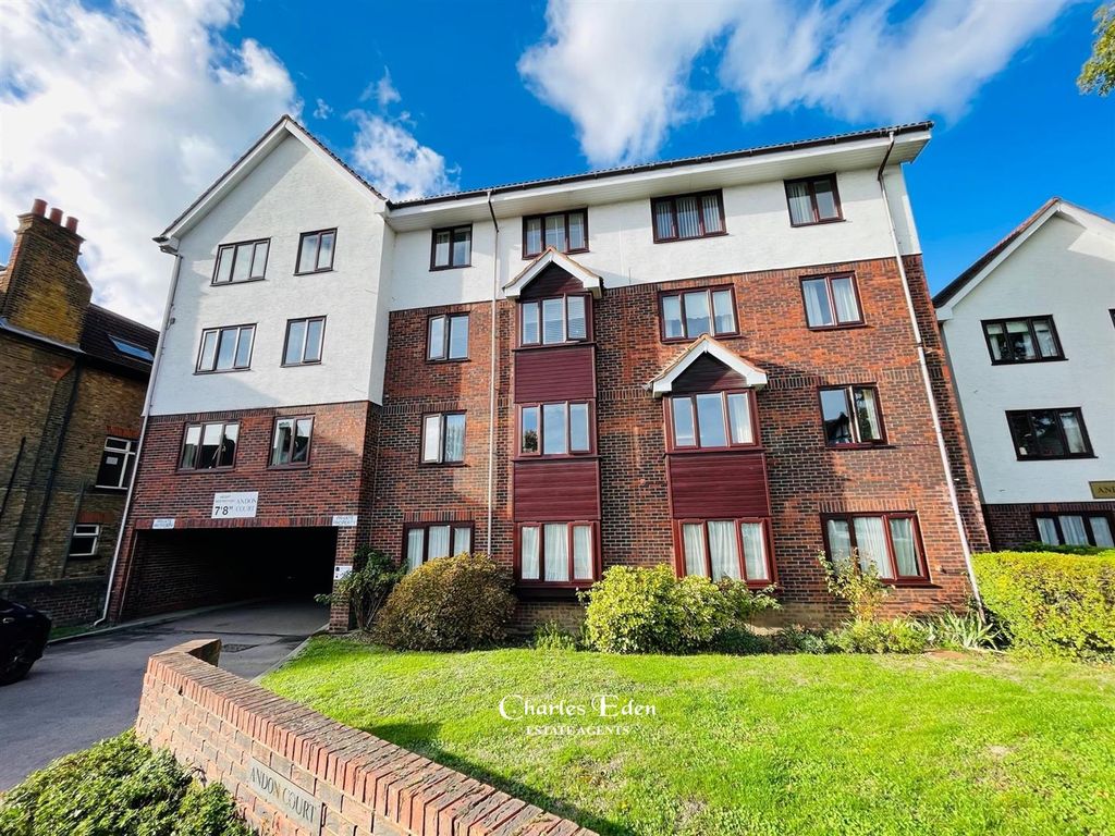 1 bed flat for sale in Andon Court, 198 Croydon Road, Beckenham BR3, £50,000