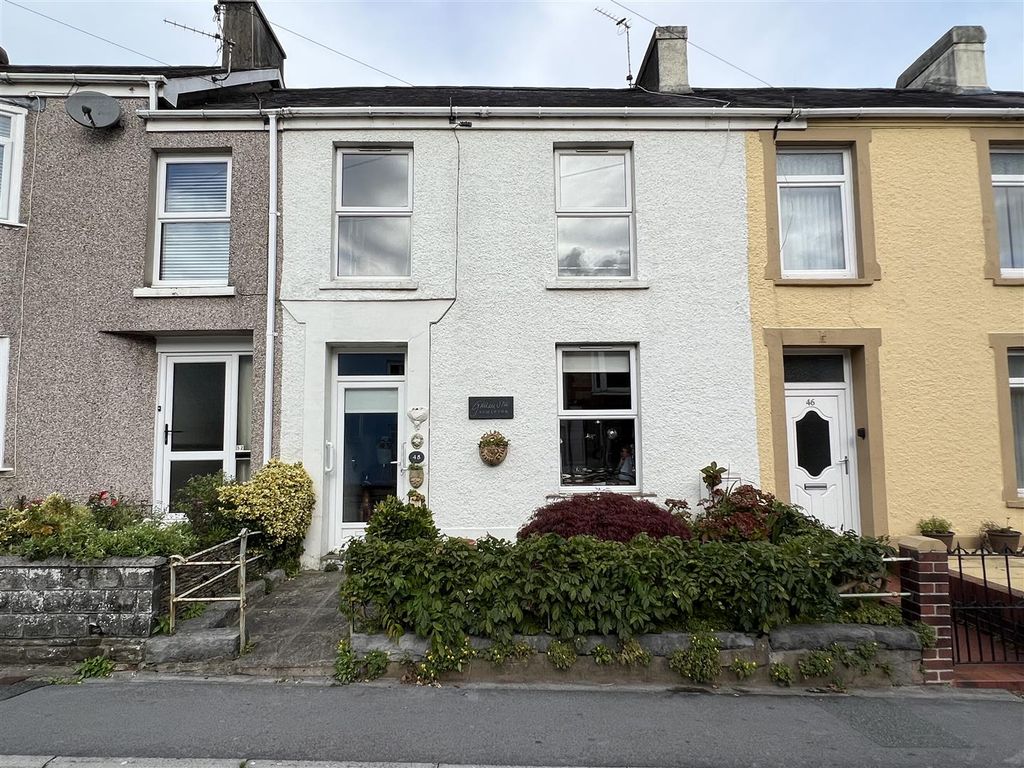 3 bed terraced house for sale in New Road, Llandeilo SA19, £228,500
