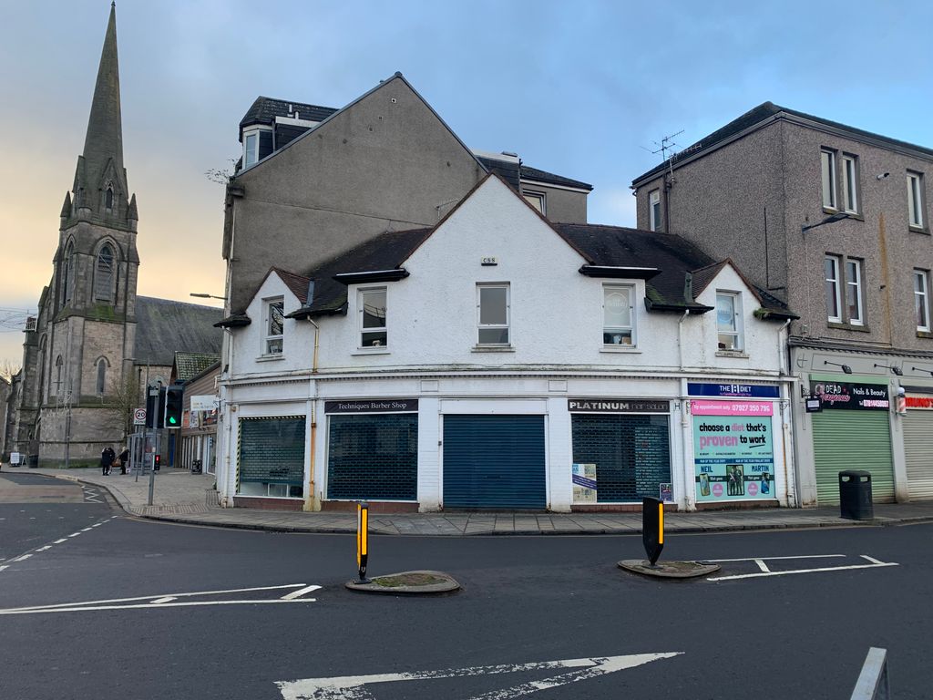 Retail premises for sale in High Street, Dumbarton G82, £90,000