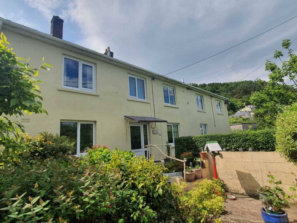 6 bed property for sale in Talybont SY24, £260,000