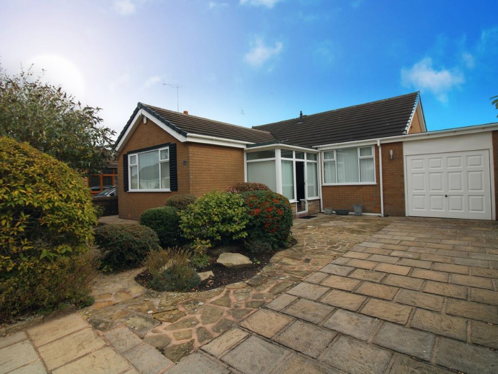 3 bed bungalow for sale in Halford Place, Cleveleys FY5, £275,000