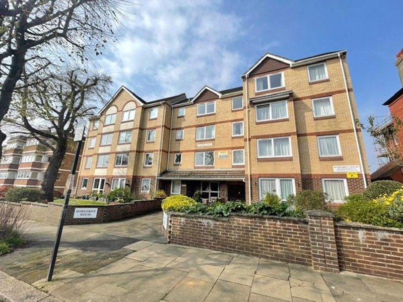 1 bed flat for sale in Homedrive House, Hove BN3, £130,000