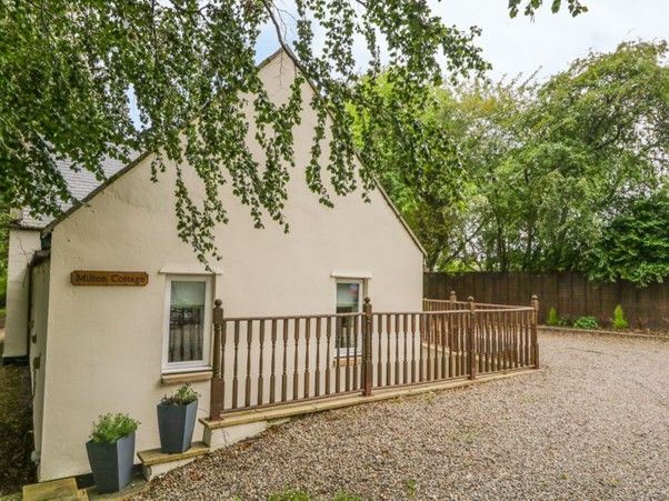 4 bed cottage for sale in Archiestown, Moray AB38, £300,000