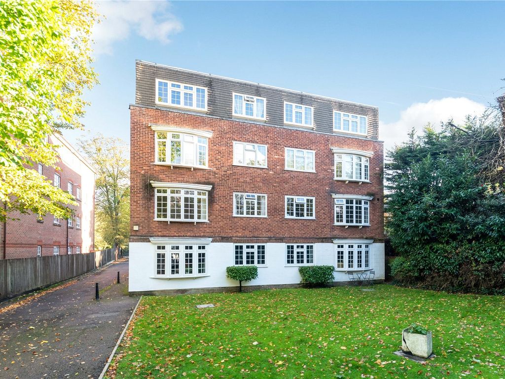 1 bed flat for sale in Westmoreland Road, Bromley BR2, £200,000