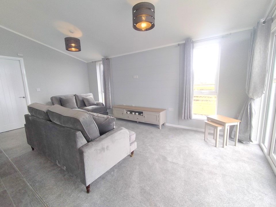 2 bed lodge for sale in Barholm Rd, Tallington PE9, £220,000