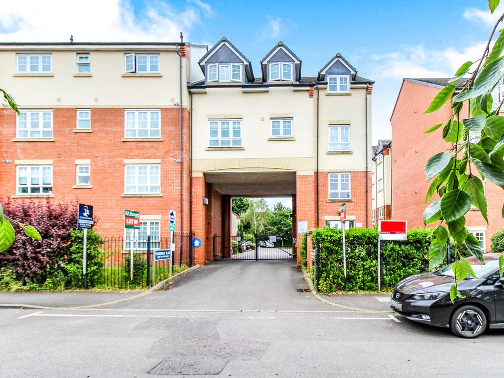 1 bed flat for sale in Turberville Place, Warwick CV34, £150,000