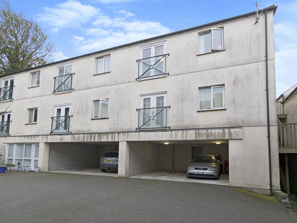 1 bed flat for sale in 51 Wendron Street, Helston TR13, £115,000