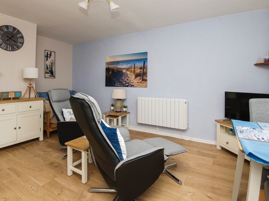 1 bed flat for sale in Welcome Family Holiday Park, Warren Road, Dawlish Warren, Dawlish EX7, £65,000
