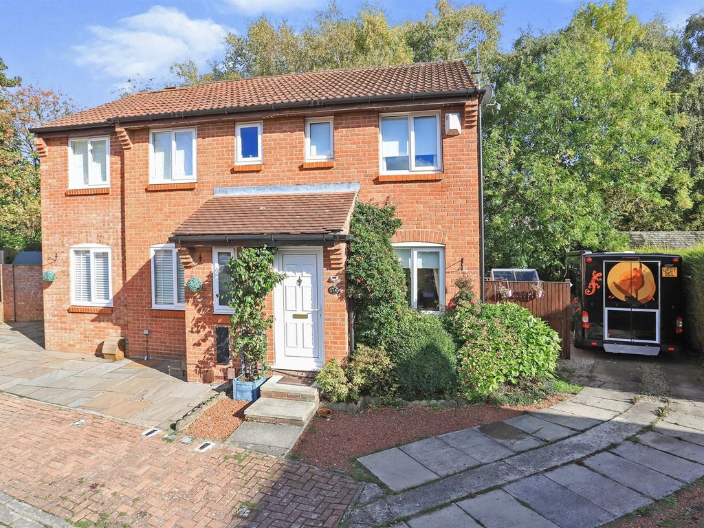 1 bed semi-detached house for sale in Norwood Grove, Harrogate HG3, £170,000