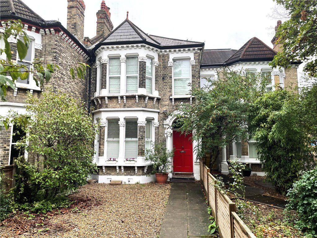 1 bed flat for sale in Brixton Hill, London SW2, £280,000