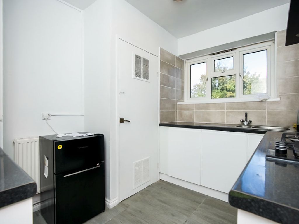 1 bed flat for sale in Commonwealth Way, London SE2, £208,000