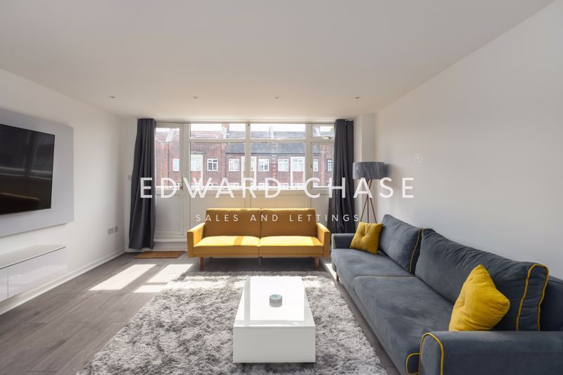 2 bed flat for sale in High Street, Barkingside, - Duplex Apartment IG6, £299,999