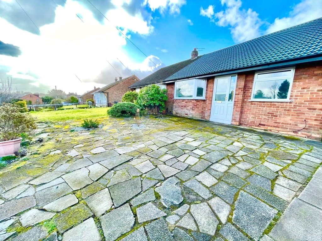 2 bed bungalow for sale in Well Grove, Whitefield, Manchester, Greater Manchester M45, £249,950