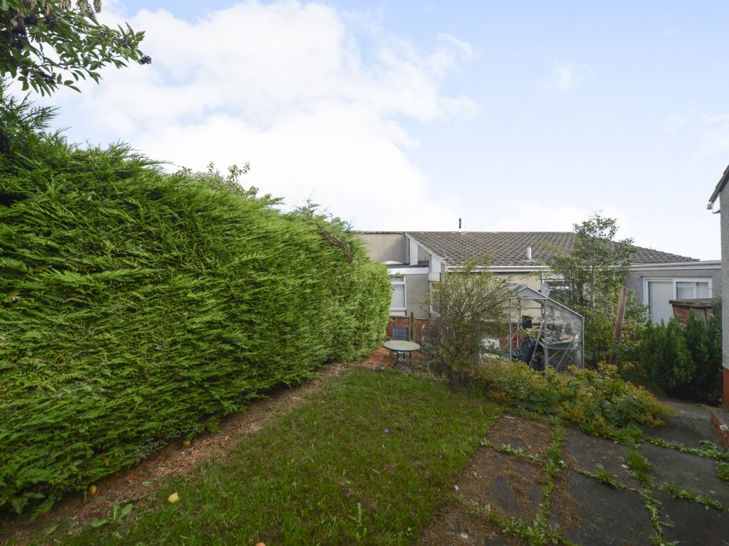 2 bed detached house for sale in Ravenscroft Gardens, Edinburgh EH17, £200,000