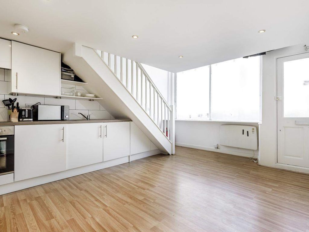 Studio for sale in Greyhound Road, London W6, £295,000