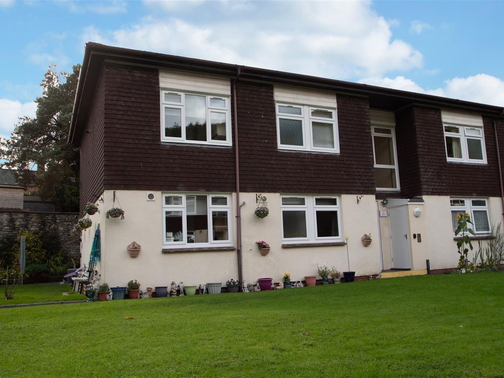 2 bed flat for sale in Offas Way, St. Edwards Close, Knighton LD7, £90,000