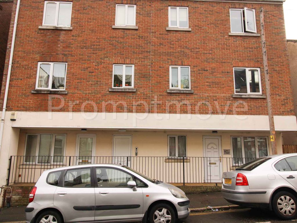 1 bed property for sale in Buxton Road, Luton LU1, £140,000