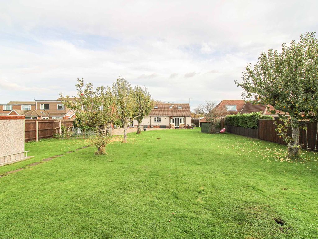 4 bed detached house for sale in Rydal Avenue, Scartho, Grimsby DN33, £310,000