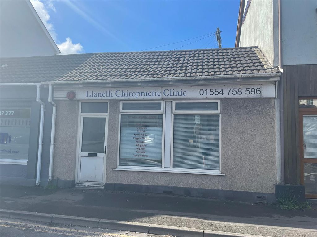 Property for sale in West End, Llanelli SA15, £55,000