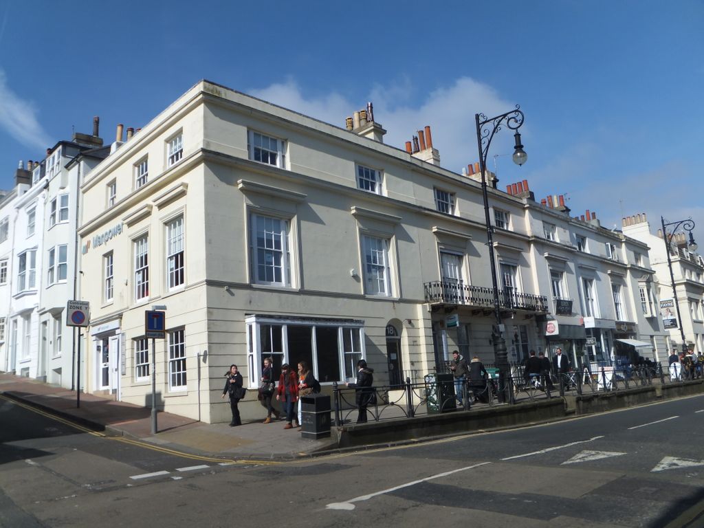 Office for sale in Queens Road, Brighton BN1, £800,000