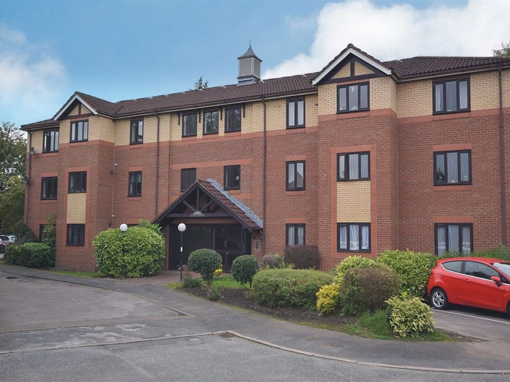 1 bed flat for sale in The Aspens, Brookside Road, Gatley SK8, £125,000