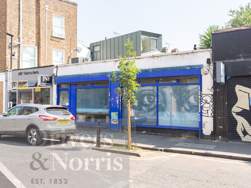 Retail premises for sale in Mountgrove Road, London N5, £299,000
