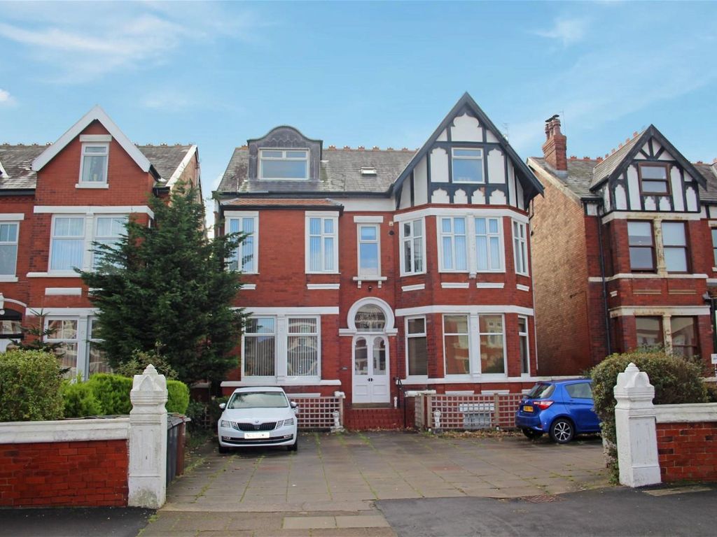 1 bed flat for sale in Leyland Road, Southport PR9, £74,500