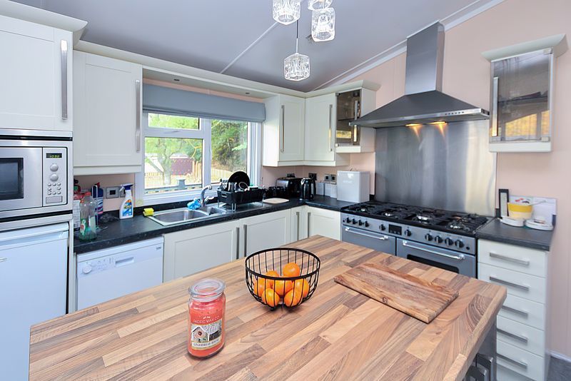 2 bed property for sale in Dunbar EH42, £60,000
