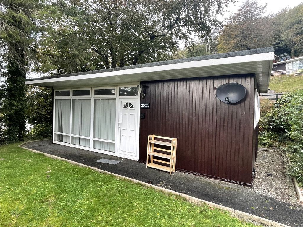 2 bed mobile/park home for sale in Woodlands, Bryncrug, Tywyn, Gwynedd LL36, £49,000