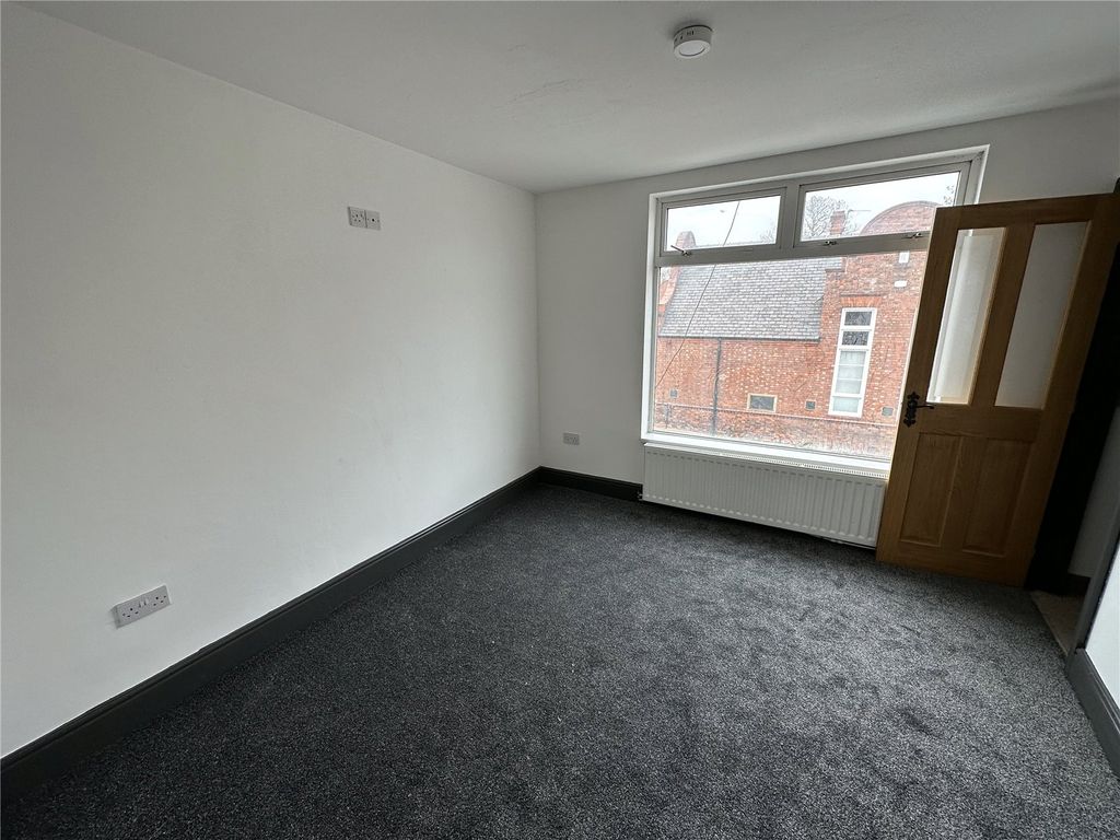 3 bed end terrace house for sale in Eldon Street, Darlington DL3, £89,950