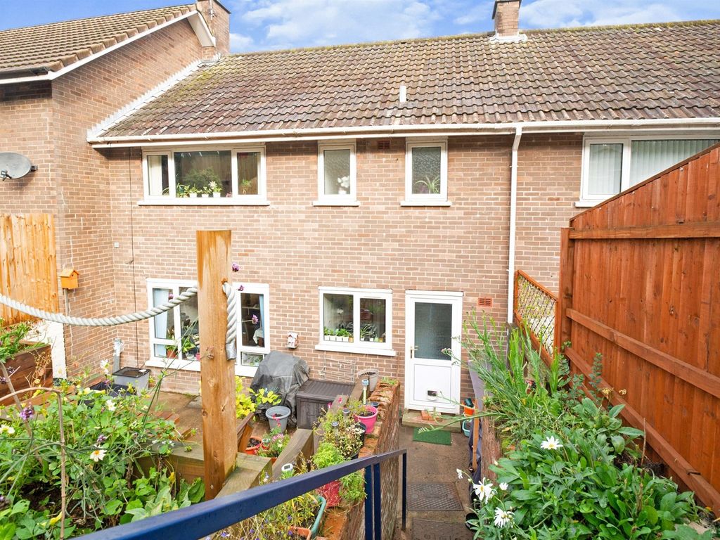 3 bed terraced house for sale in Elderberry Road, Fairwater, Cardiff CF5, £210,000