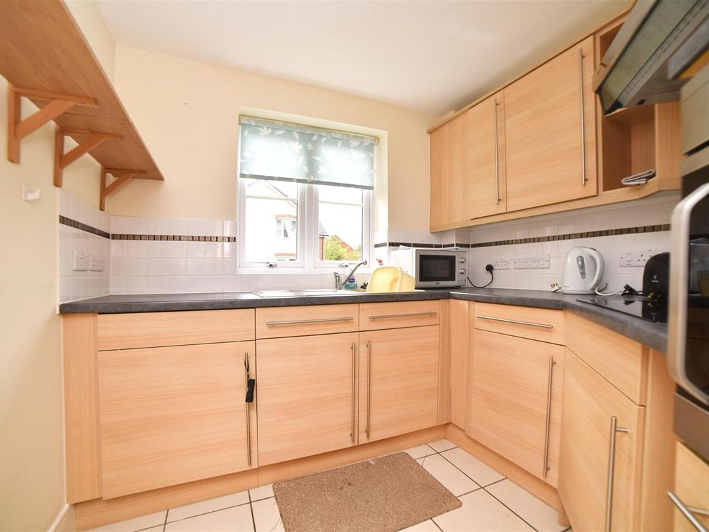 1 bed flat for sale in Edwards Court, Queens Road, Attleborough NR17, £140,000