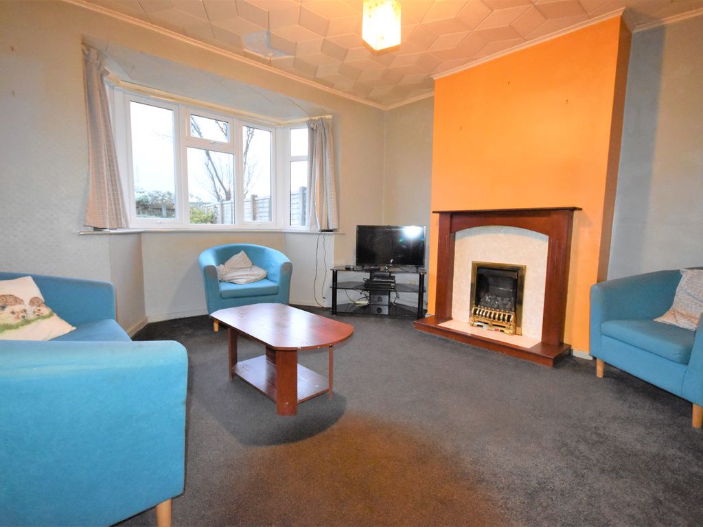 1 bed flat for sale in Branstree Road, Blackpool FY4, £55,000