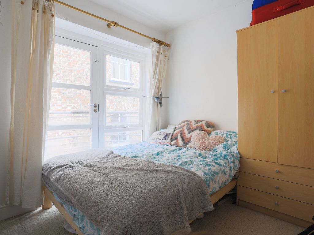 2 bed flat for sale in Skeldergate, York YO1, £210,000