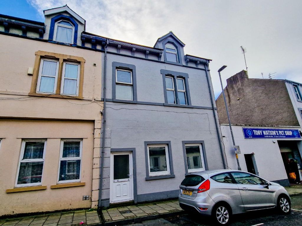 3 bed flat for sale in Fisher Street, Workington CA14, £65,000