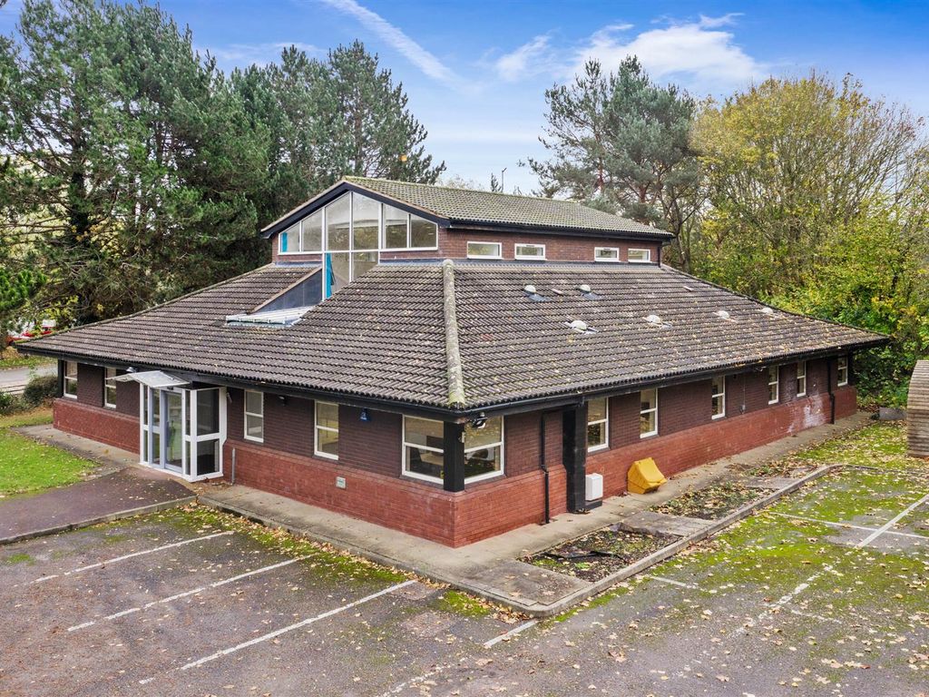 Office for sale in Millburn Hill Road, Coventry CV4, £550,000