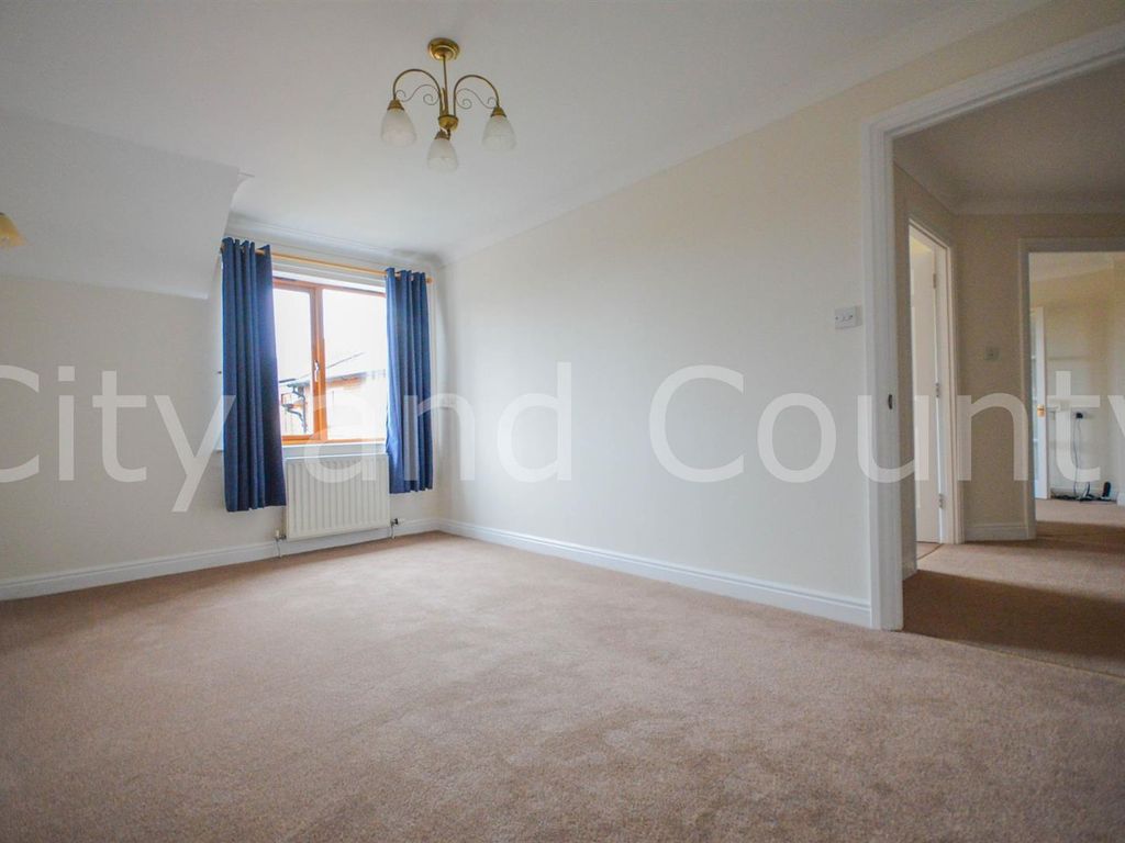 2 bed flat for sale in Cathedral Green, Crawthorne Road, Peterborough PE1, £88,000