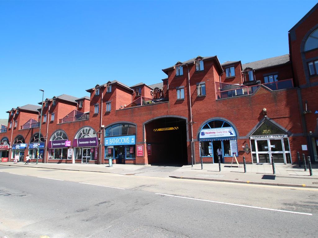 2 bed flat for sale in High Street, Harborne, Birmingham B17, £120,000