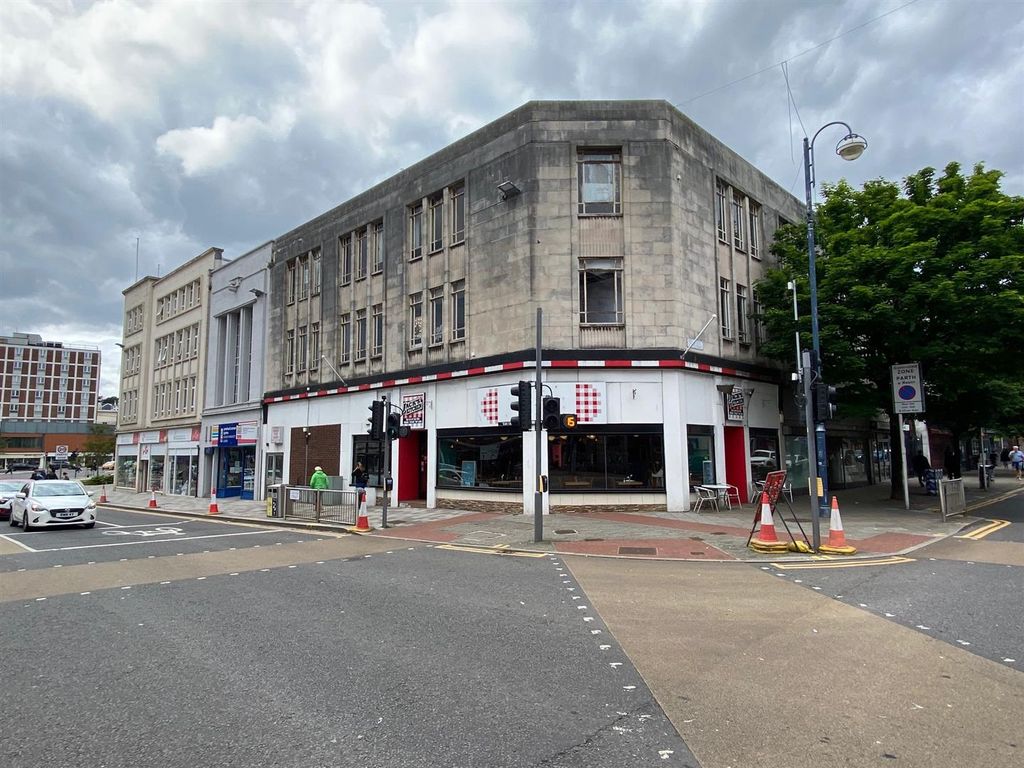Commercial property for sale in High Street, Swansea SA1, £85,000