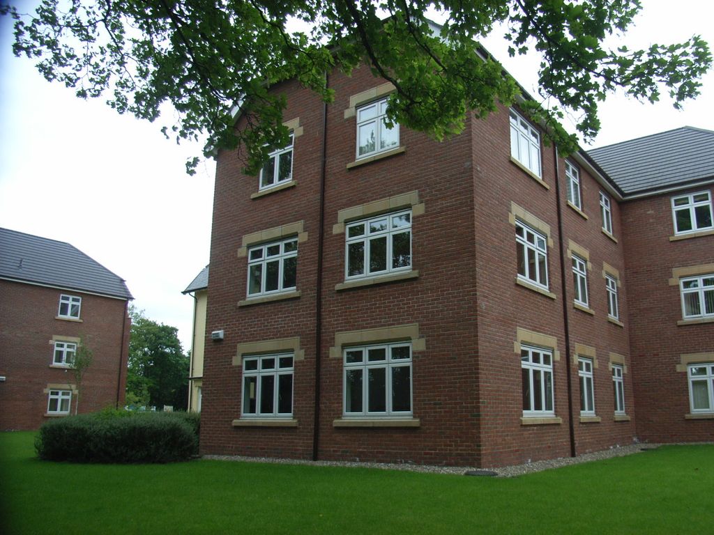 2 bed flat for sale in Ladgate Lane, Marton, Middlesbrough TS4, £125,000